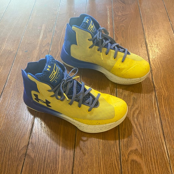 Steph Curry Under Armour Wardell Sneakers - Picture 2 of 10